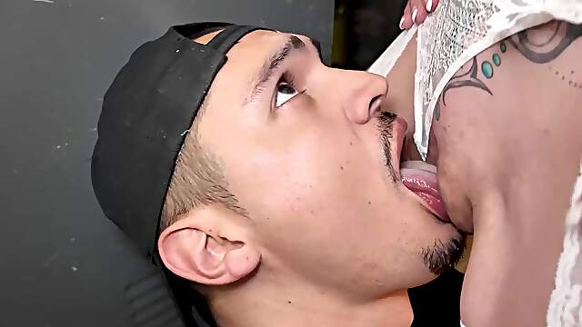 Tattooed MILF Emma Rubish Gets Fucked By Horny Plumber Cris